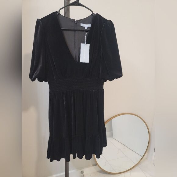 Antonio Melani Thelma Black Bubble Sleeve V-Neck Smocked Waist Tiered Sz 10 New - Picture 2 of 11